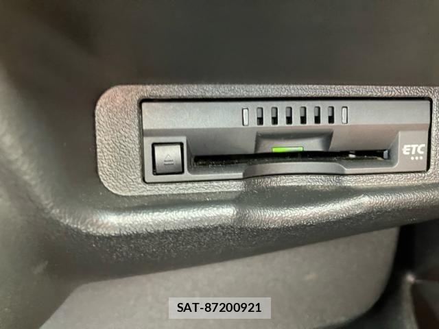 Toyota HIACE VAN 2017-07 8317715-16