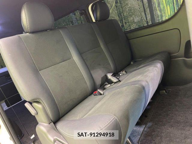 Toyota HIACE VAN 2023-12 8317704-9