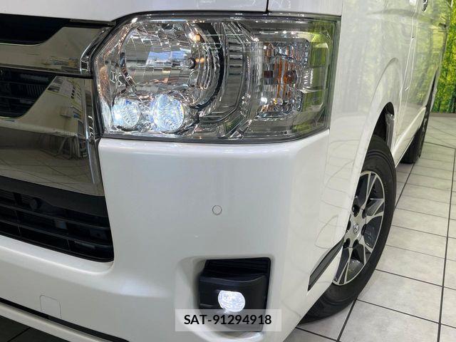 Toyota HIACE VAN 2023-12 8317704-12