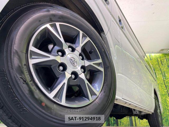 Toyota HIACE VAN 2023-12 8317704-13