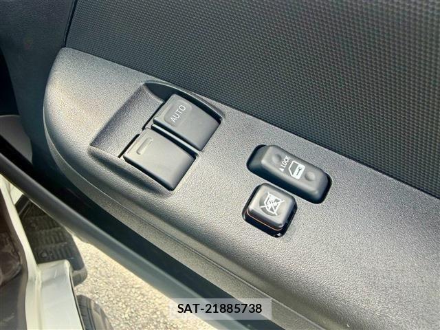 Toyota HIACE VAN 2026-07 8317701-22