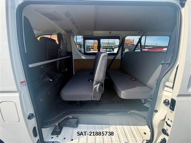 Toyota HIACE VAN 2026-07 8317701-28