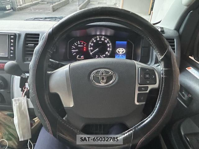 Toyota HIACE VAN 2020-11 8317711-10