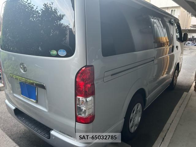 Toyota HIACE VAN 2020-11 8317711-2