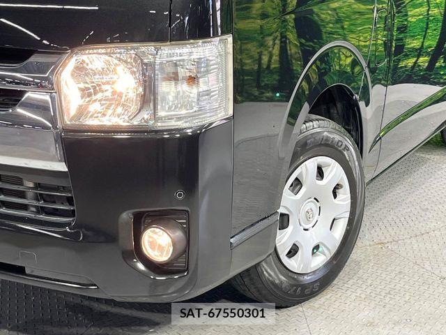 Toyota HIACE VAN 2019-11 8317710-11