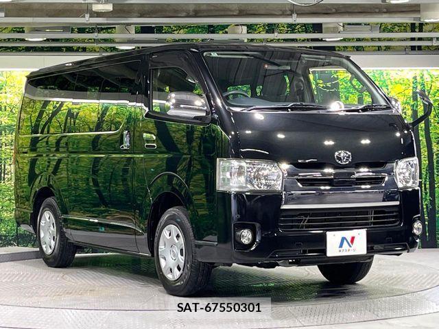 Toyota HIACE VAN 2019-11 8317710-15