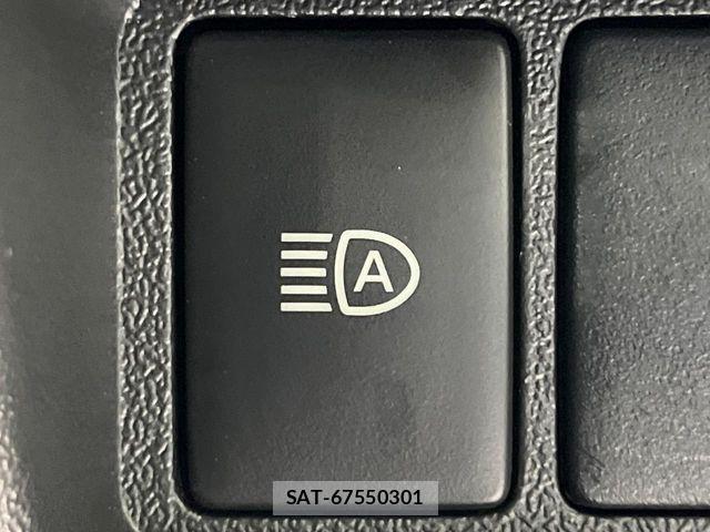 Toyota HIACE VAN 2019-11 8317710-5