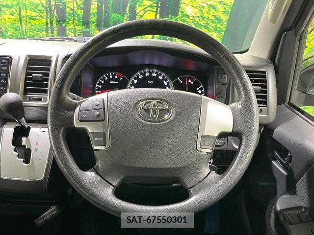 Toyota HIACE VAN 2019-11 8317710-7