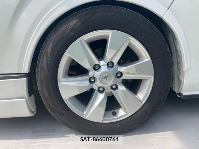 Toyota HIACE VAN 2018-11 8317705-12