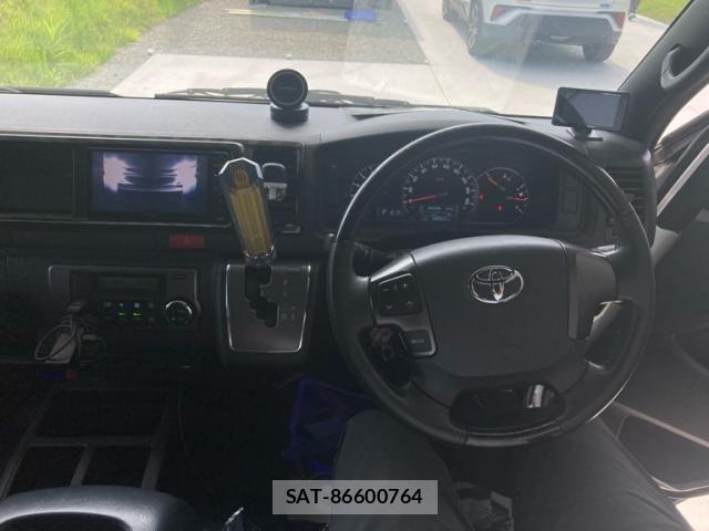 Toyota HIACE VAN 2018-11 8317705-13