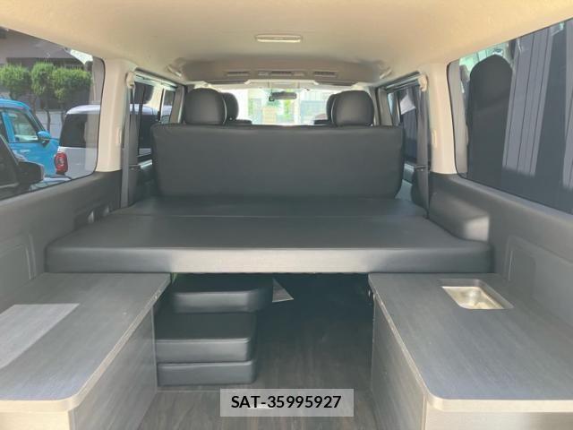 Toyota HIACE VAN 2014-11 8317713-12