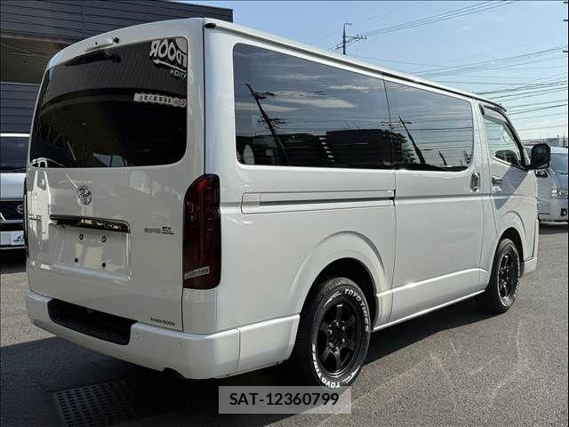 Toyota HIACE VAN 2022-06 8317699-14