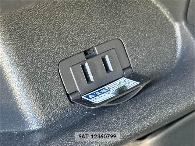 Toyota HIACE VAN 2022-06 8317699-17