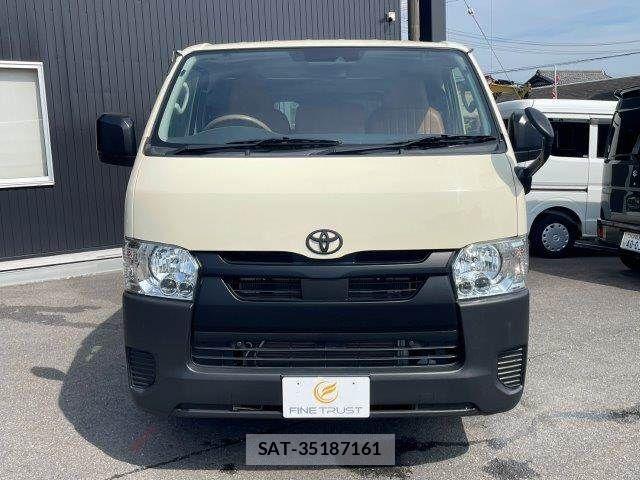 Toyota HIACE VAN 2022-08 8317709-13
