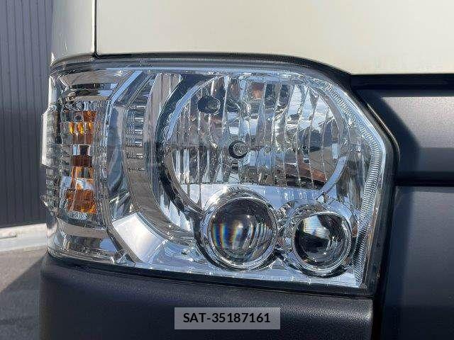 Toyota HIACE VAN 2022-08 8317709-21