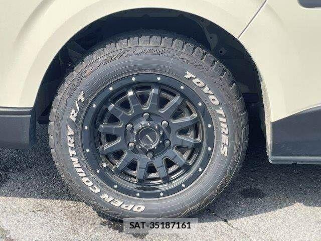 Toyota HIACE VAN 2022-08 8317709-26