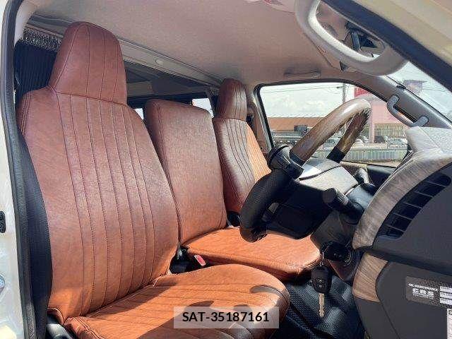 Toyota HIACE VAN 2022-08 8317709-7