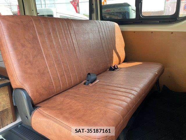 Toyota HIACE VAN 2022-08 8317709-8