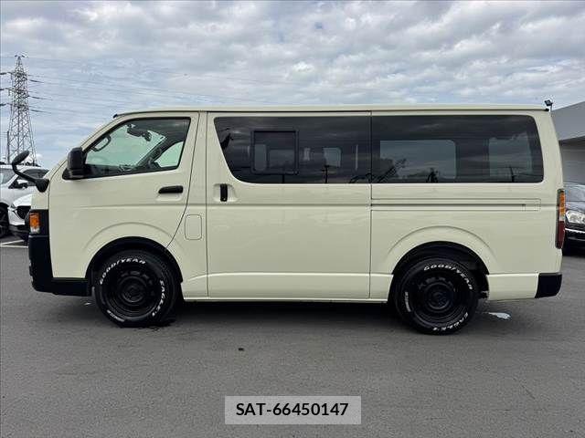 Toyota HIACE VAN 2023-09 8317698-10
