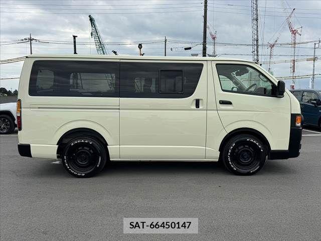 Toyota HIACE VAN 2023-09 8317698-11