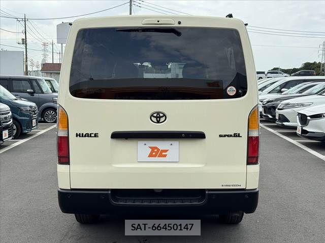 Toyota HIACE VAN 2023-09 8317698-13