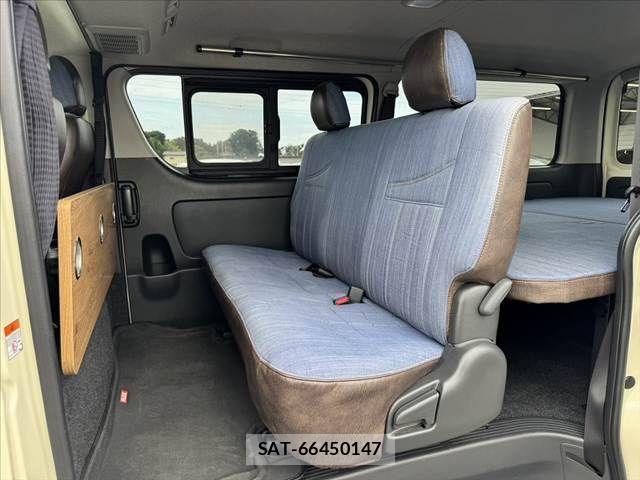 Toyota HIACE VAN 2023-09 8317698-17