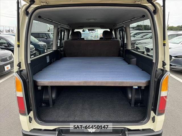 Toyota HIACE VAN 2023-09 8317698-18
