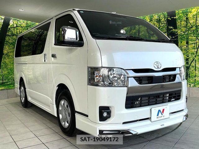 Toyota HIACE VAN 2025-10 8317696-15