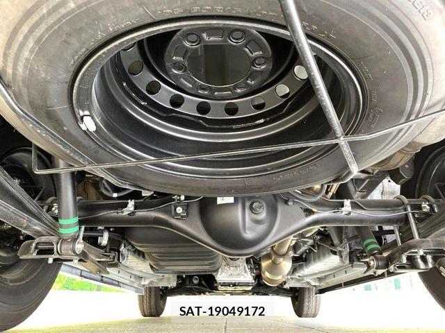 Toyota HIACE VAN 2025-10 8317696-18