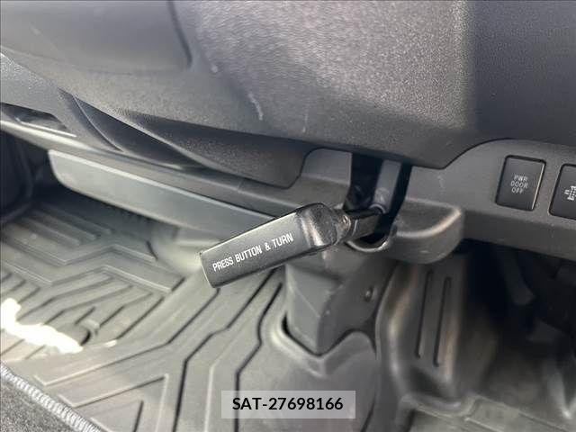 Toyota HIACE VAN 2023-09 8317703-16