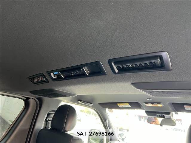 Toyota HIACE VAN 2023-09 8317703-29
