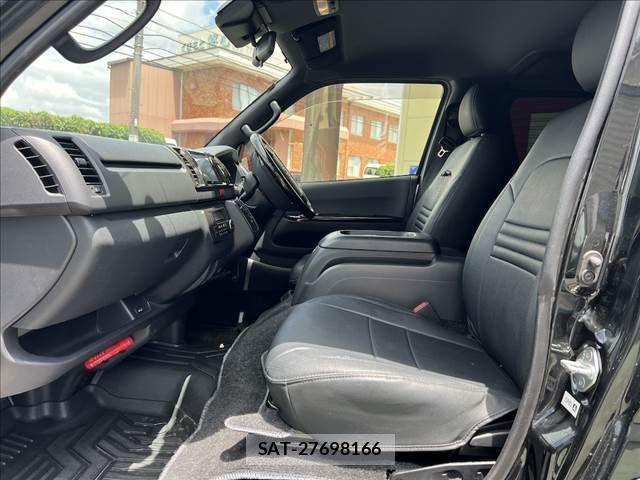Toyota HIACE VAN 2023-09 8317703-7