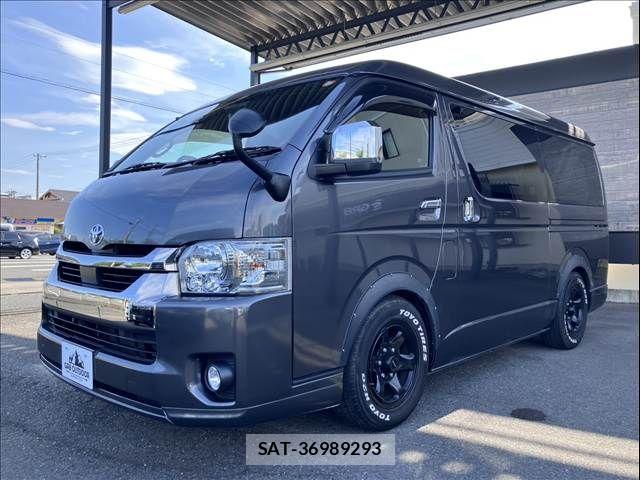 Toyota HIACE VAN 2021-04 8317702-11