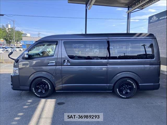 Toyota HIACE VAN 2021-04 8317702-13