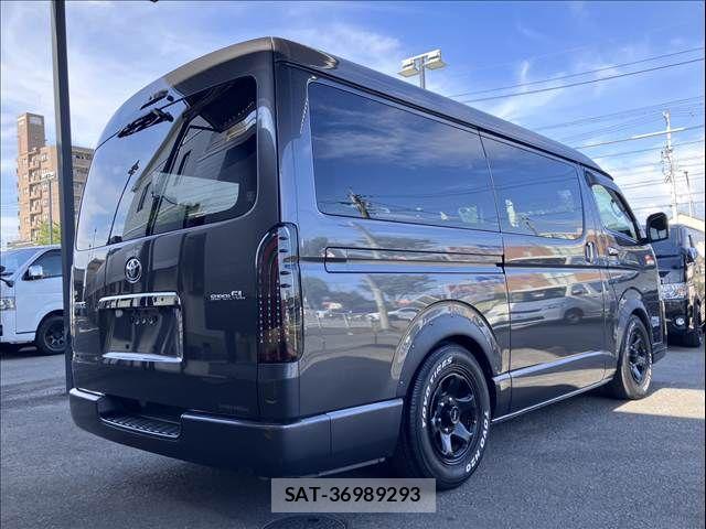 Toyota HIACE VAN 2021-04 8317702-14