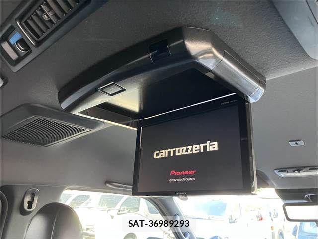 Toyota HIACE VAN 2021-04 8317702-16