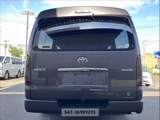 Toyota HIACE VAN 2021-04 8317702-2