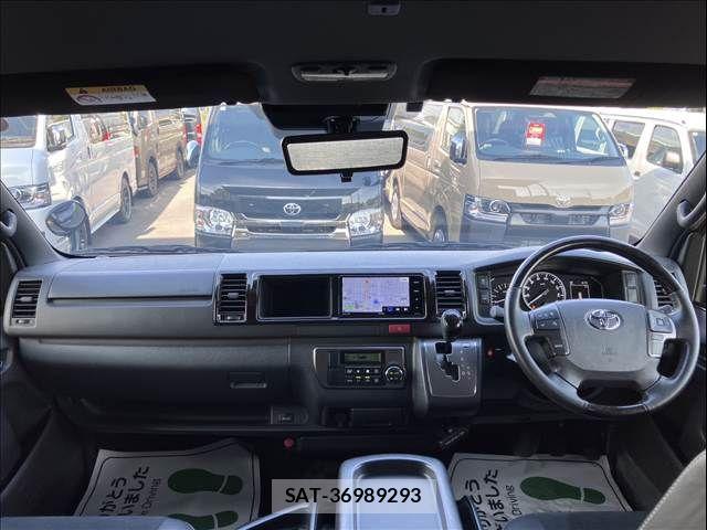 Toyota HIACE VAN 2021-04 8317702-3