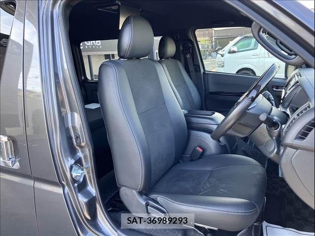 Toyota HIACE VAN 2021-04 8317702-6