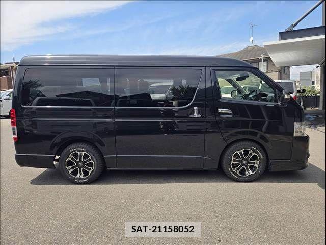 Toyota HIACE VAN 2018-02 8317707-12