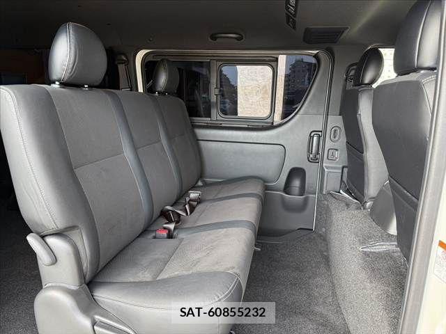 Toyota HIACE VAN 2021-08 8317706-17