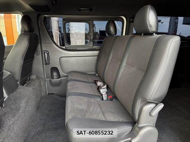 Toyota HIACE VAN 2021-08 8317706-18