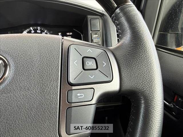 Toyota HIACE VAN 2021-08 8317706-24