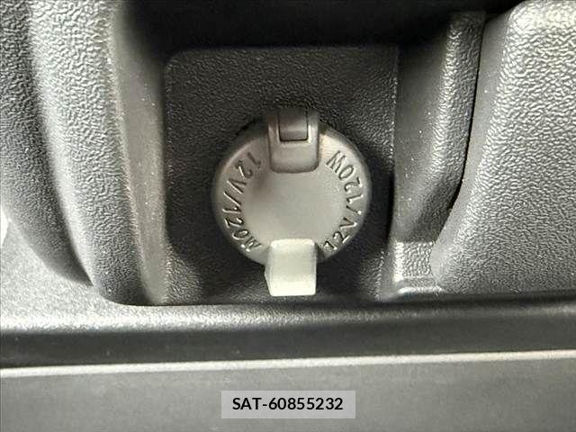 Toyota HIACE VAN 2021-08 8317706-27