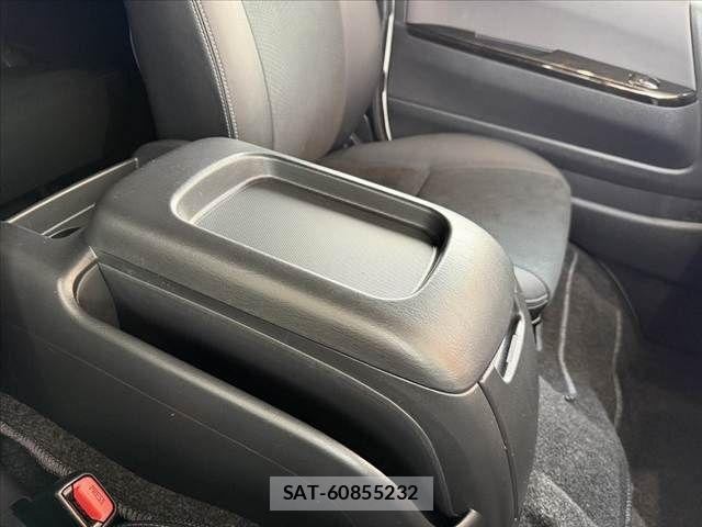 Toyota HIACE VAN 2021-08 8317706-29