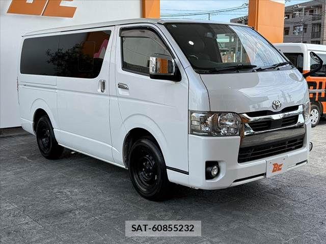 Toyota HIACE VAN 2021-08 8317706-7