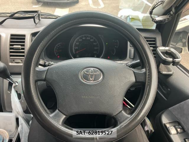 Toyota HIACE VAN 2005-09 8317716-12