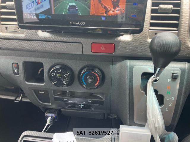 Toyota HIACE VAN 2005-09 8317716-16