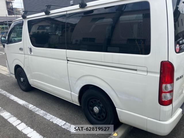 Toyota HIACE VAN 2005-09 8317716-3