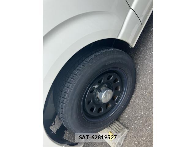 Toyota HIACE VAN 2005-09 8317716-5